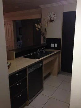 Mermaid Park Holiday Apartments Gold Coast