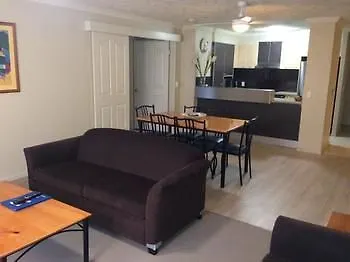 Mermaid Park Holiday Apartments Gold Coast
